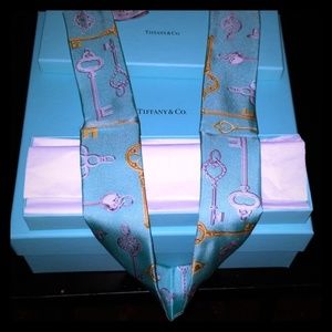 Tiffany & Co key scarf
